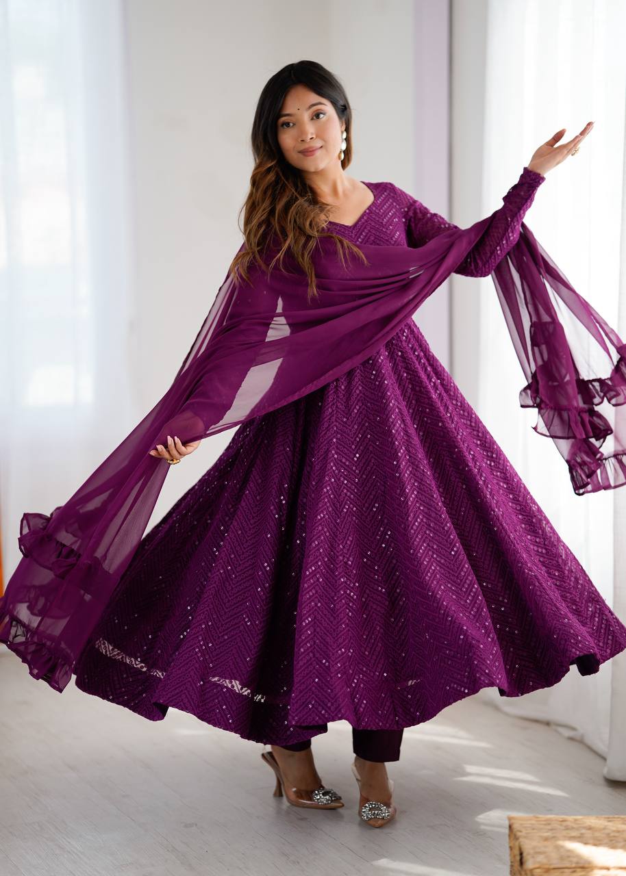 ✨ Elegant Lucknowi Anarkali Set ✨